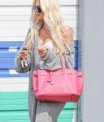Access_Kardashian_05.jpg