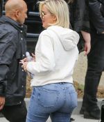 Access_Kardashian_02.jpg
