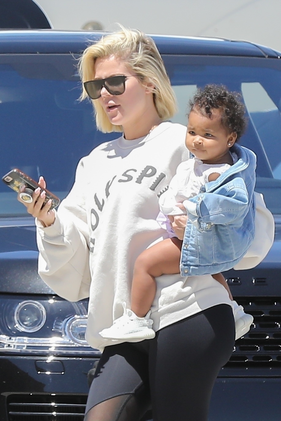 Access_Kardashian_01.jpg