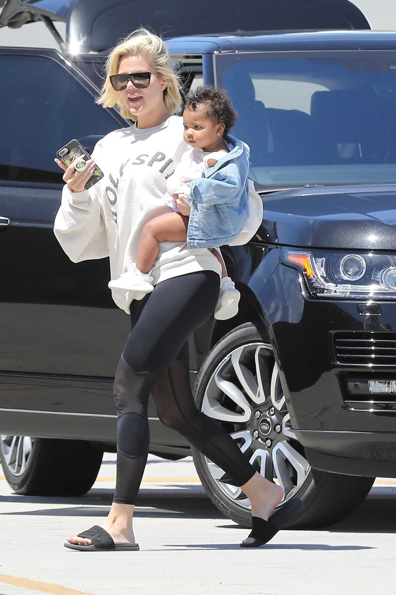 Access_Kardashian_07.jpg