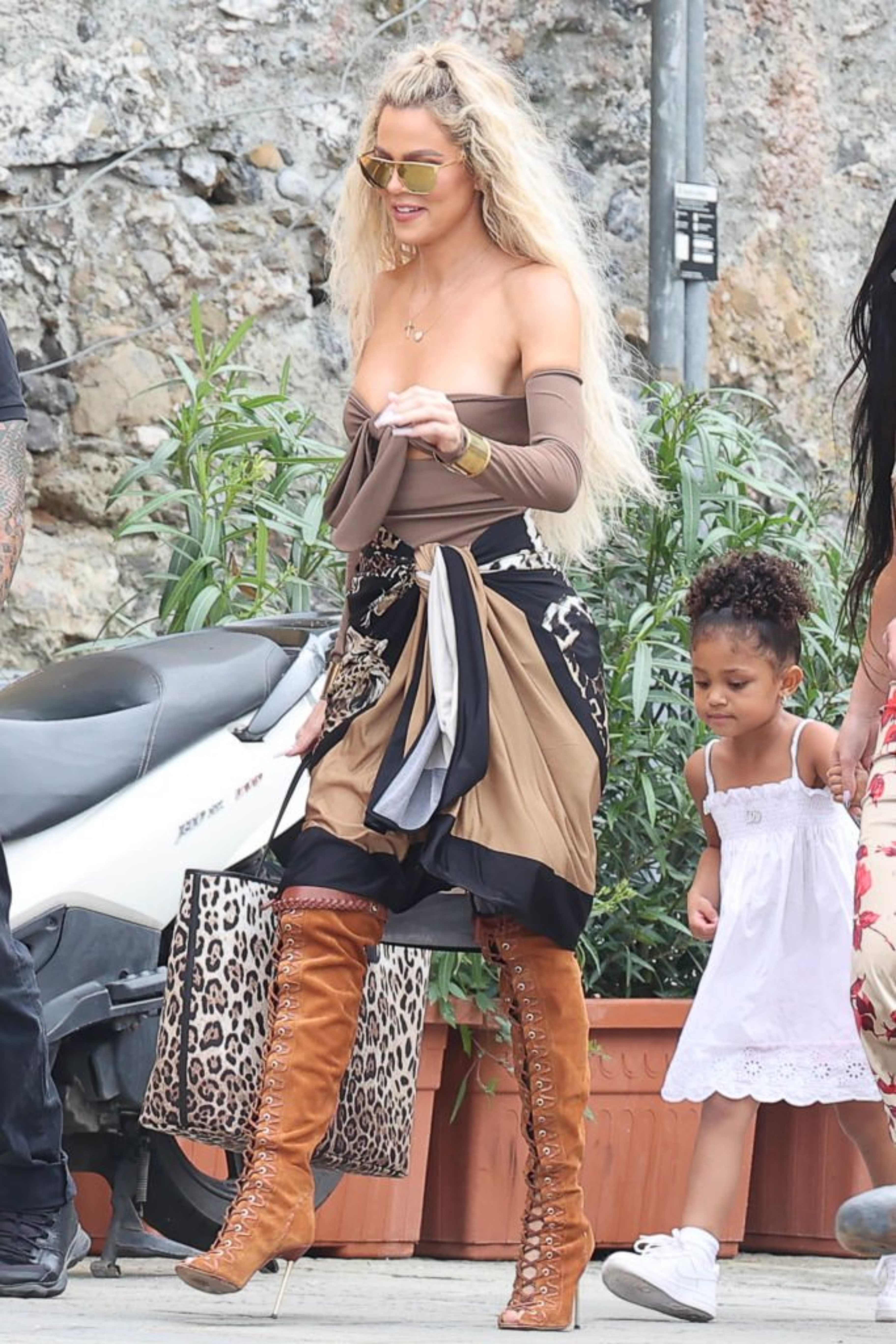Access_Kardashian_18.jpg