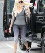 Access_Kardashian_05.jpg