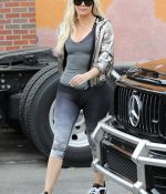 Access_Kardashian_06.jpg