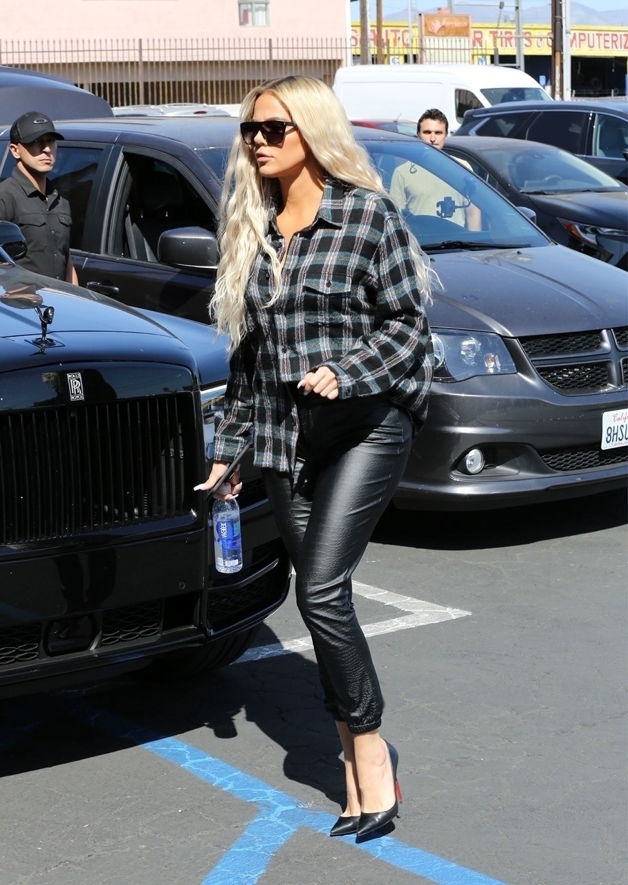 Access_Kardashian_08.jpg