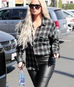 Access_Kardashian_06.jpg