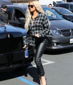 Access_Kardashian_08.jpg