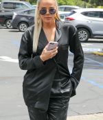 Access_Kardashian_0101.jpg