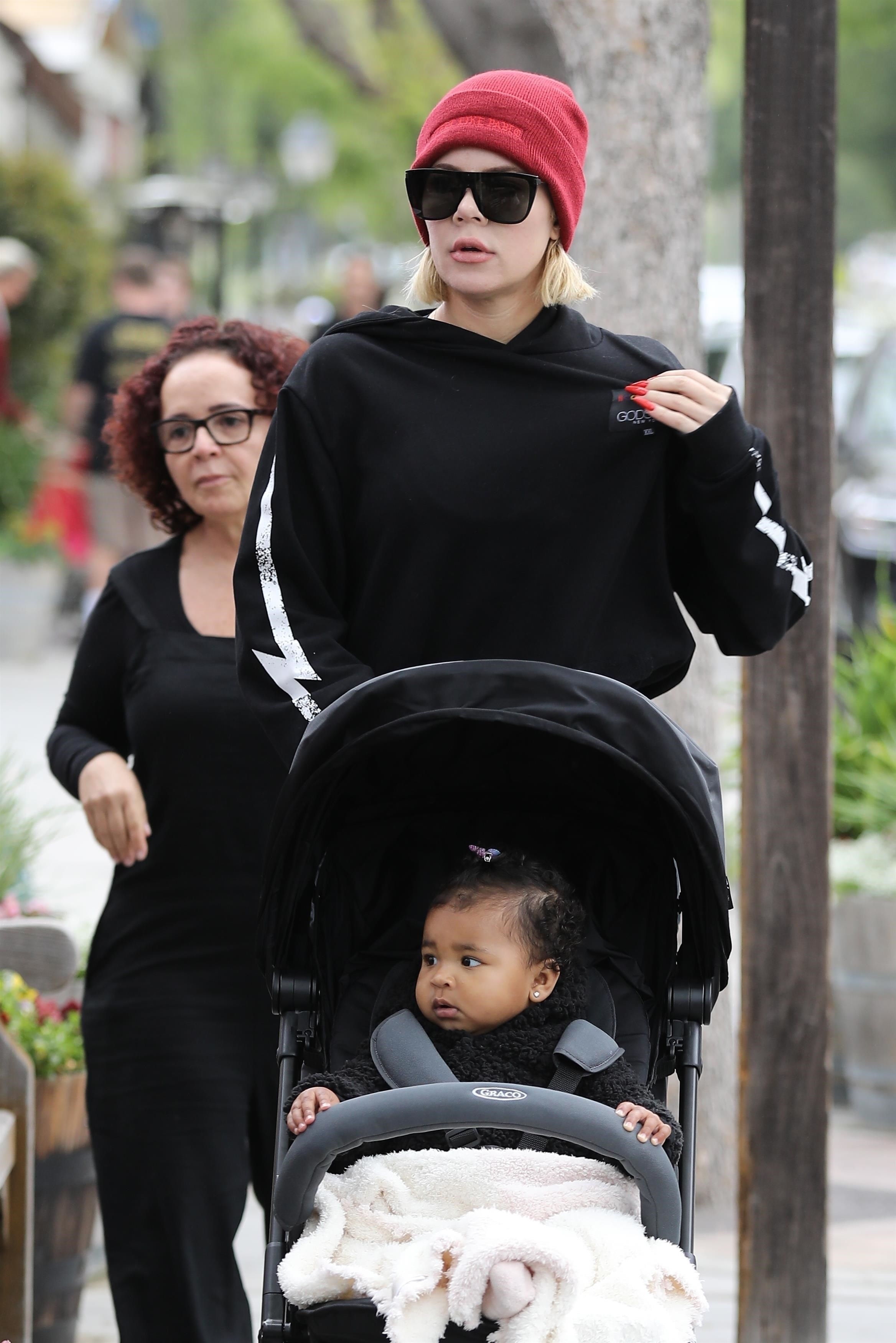 Access_Kardashian_03.jpg