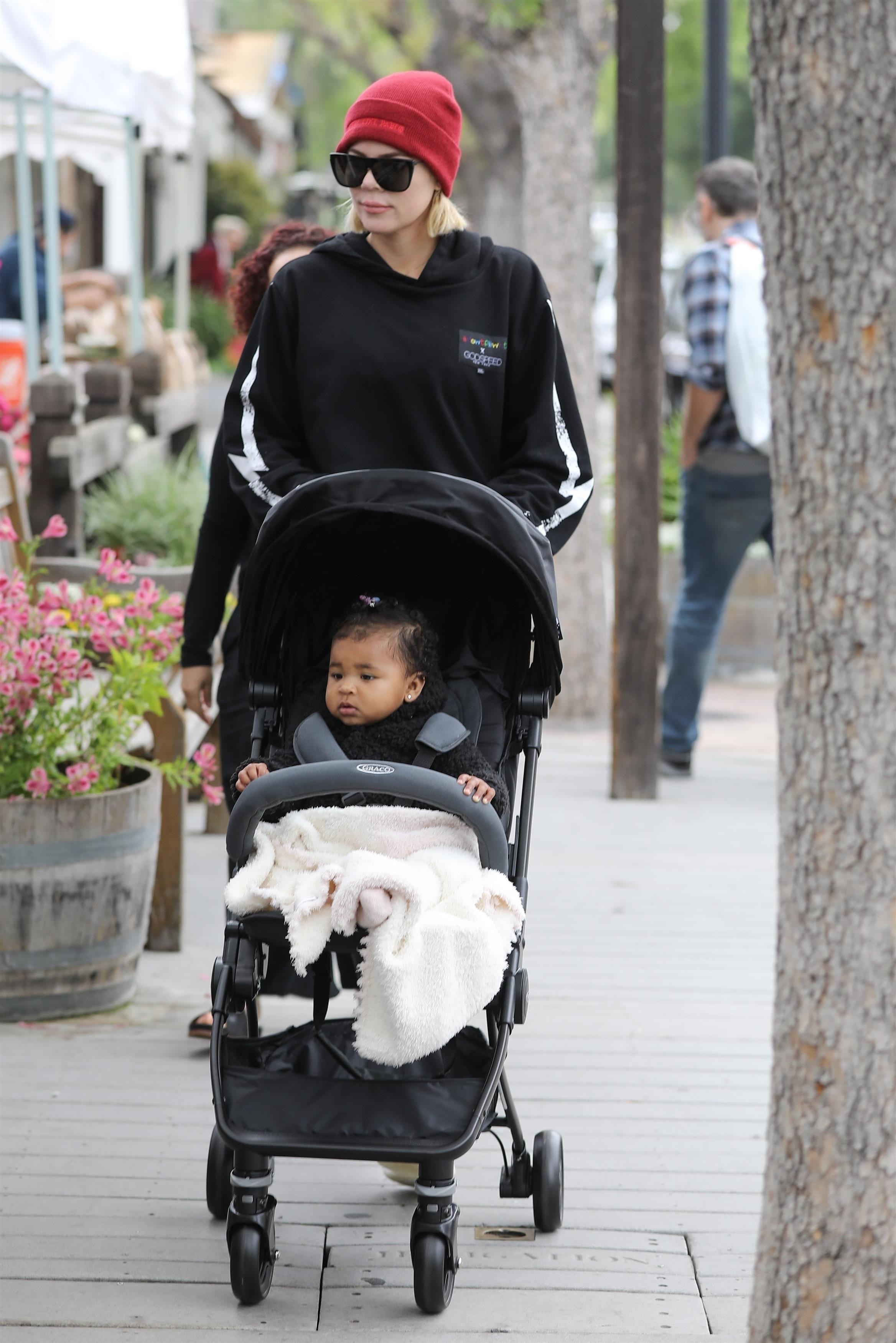 Access_Kardashian_05.jpg