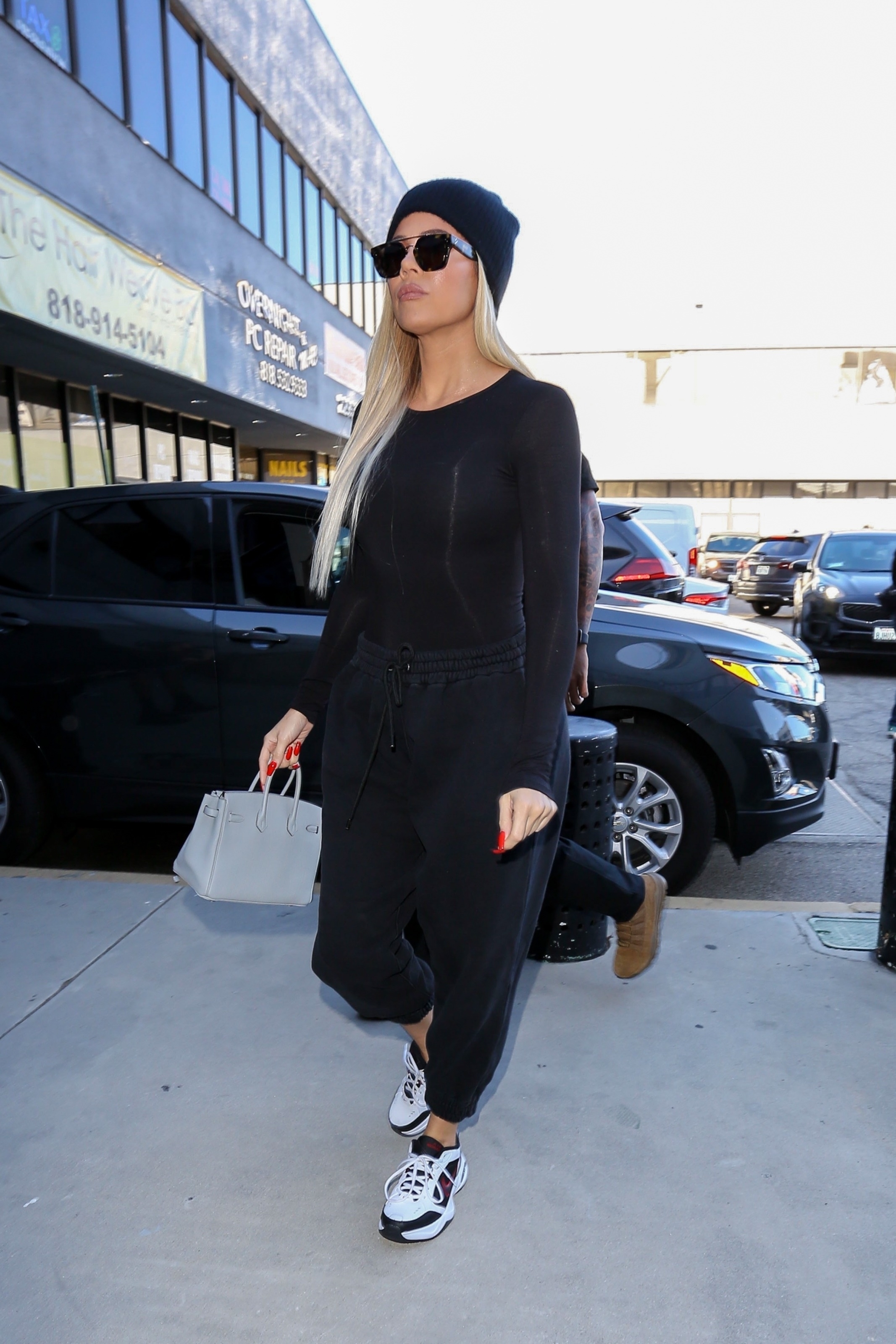 Access_Kardashian_05.jpg