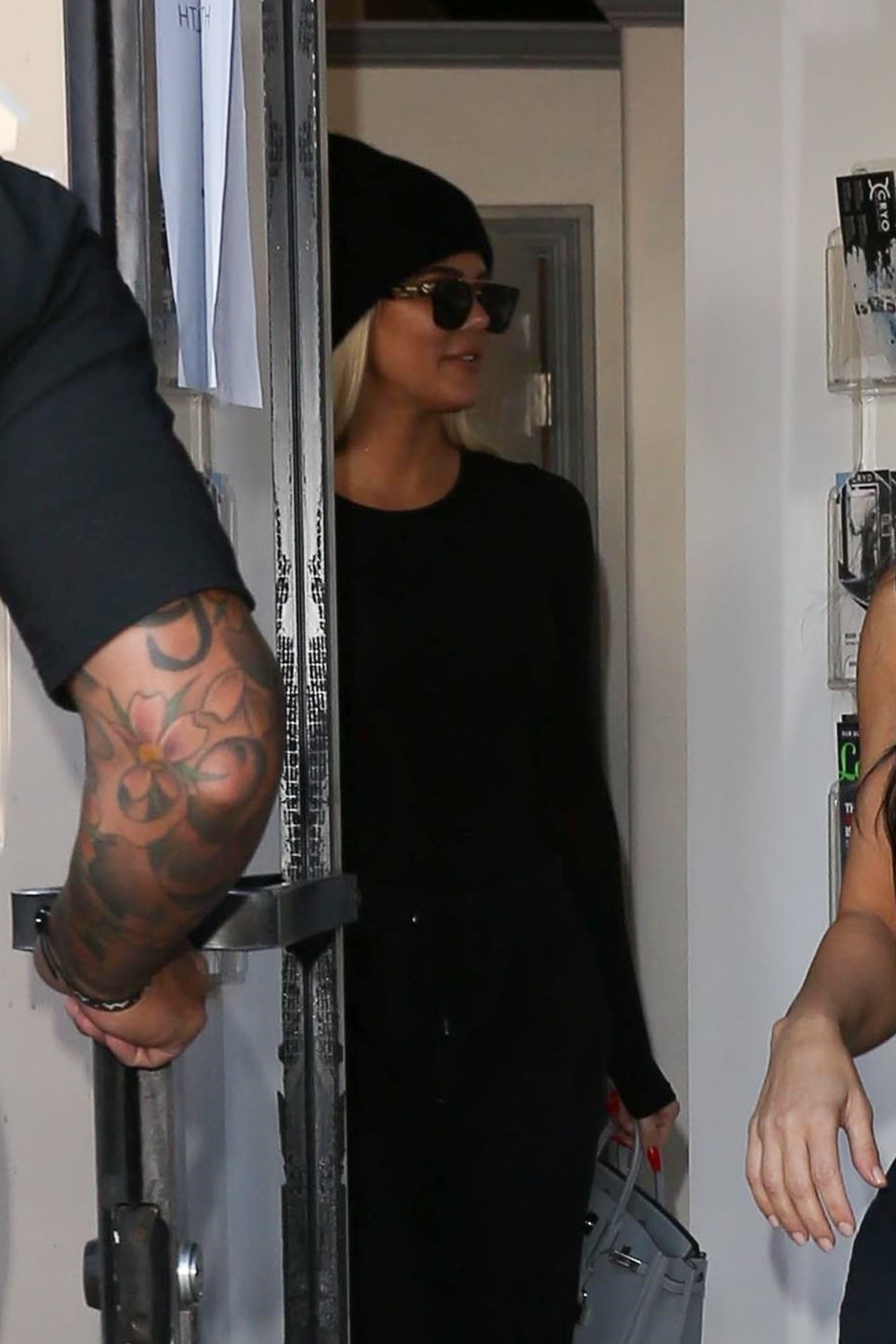 Access_Kardashian_02.jpg