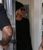 Access_Kardashian_01.jpg