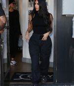 Access_Kardashian_03.jpg