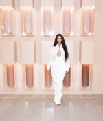 Access_Kardashian_001.jpg