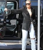 Access_Kardashian_011.jpg