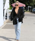 Access_Kardashian_021.jpg