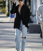 Access_Kardashian_06.jpg