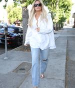 Access_Kardashian_01.jpg