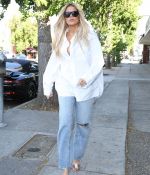 Access_Kardashian_05.jpg