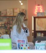 Access_Kardashian_010.jpg