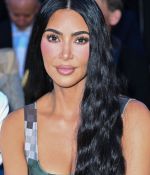 Access_Kardashian_05.jpg