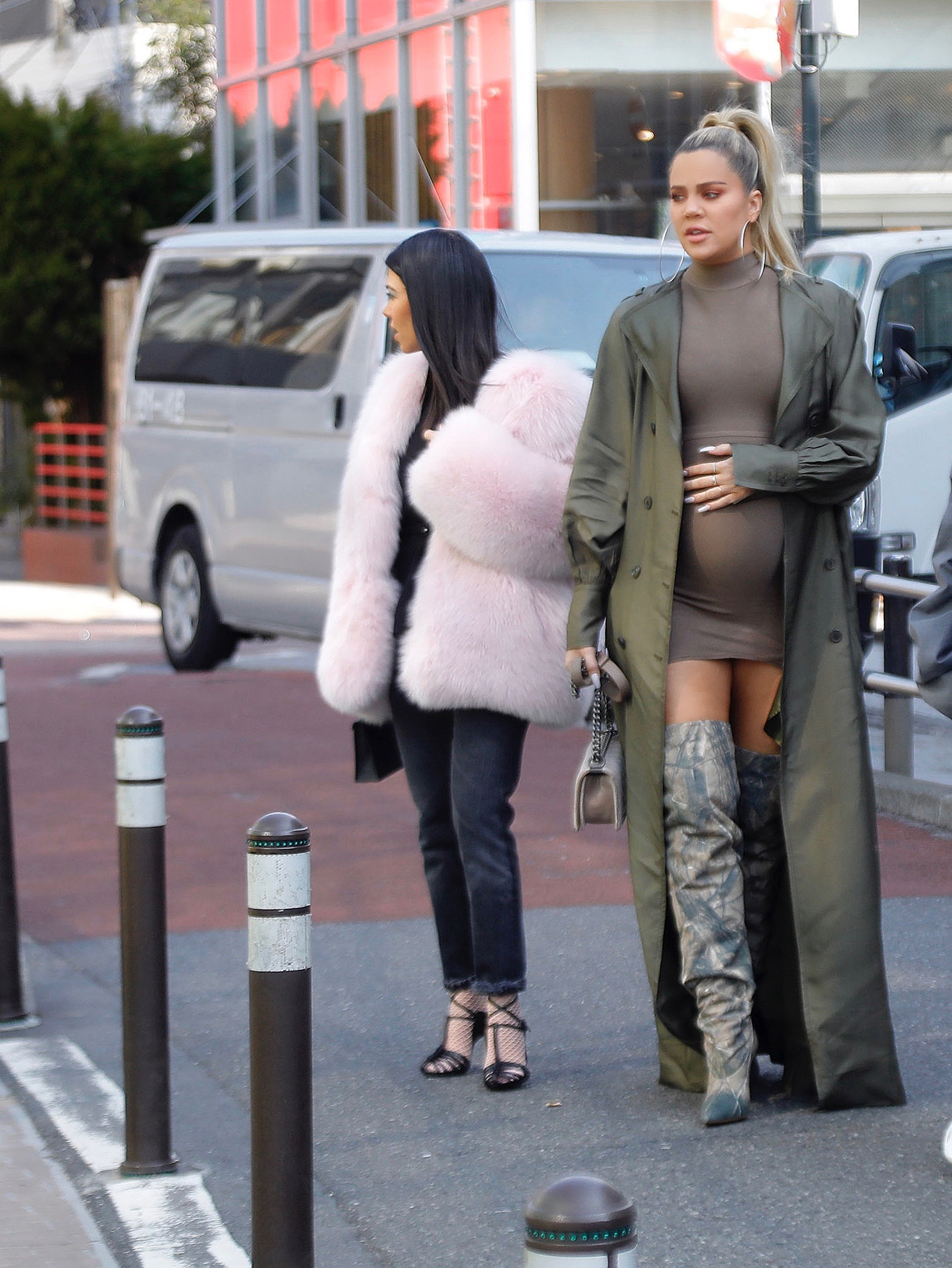 Access_Kardashian_02.jpg