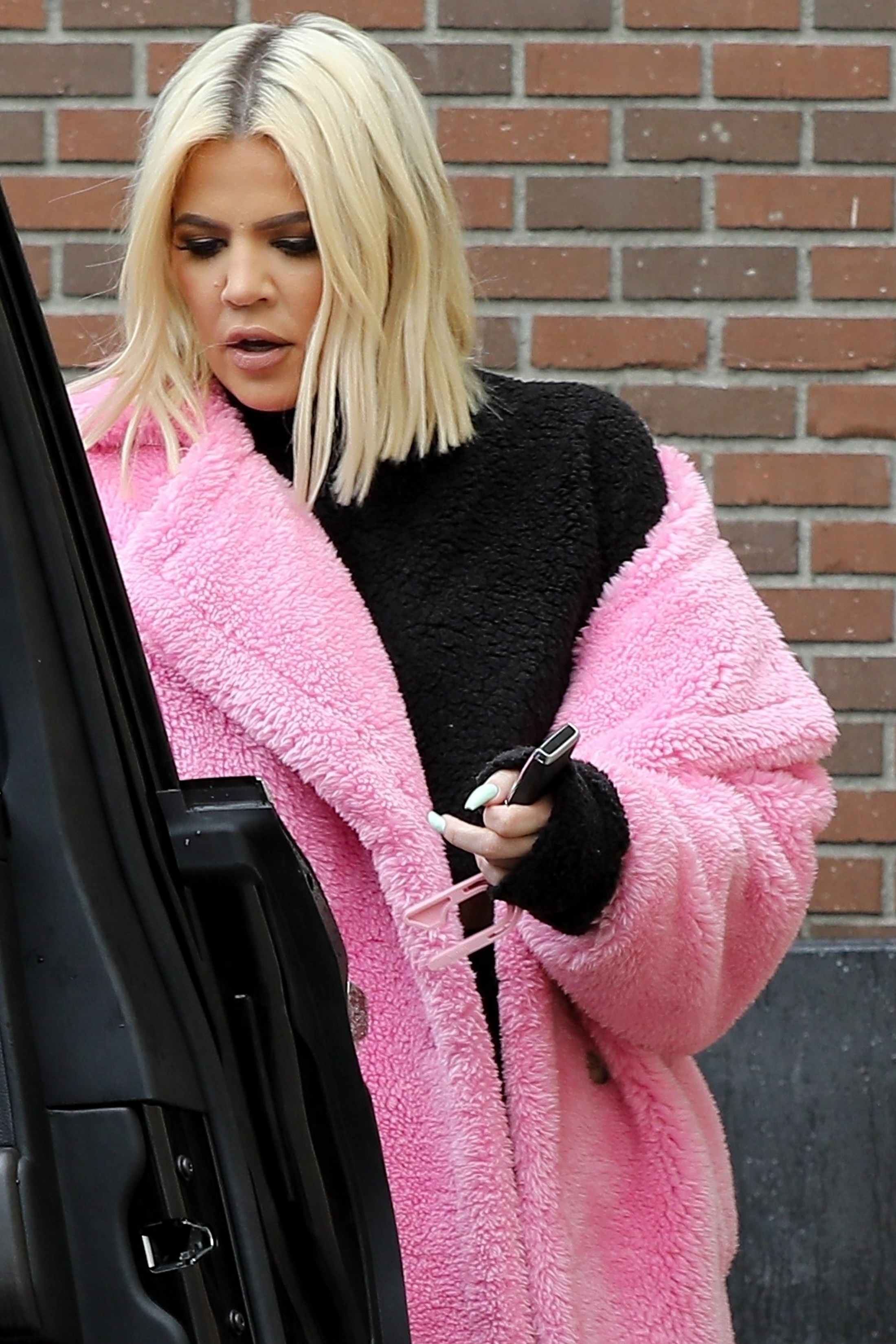 Access_Kardashian_05.jpg