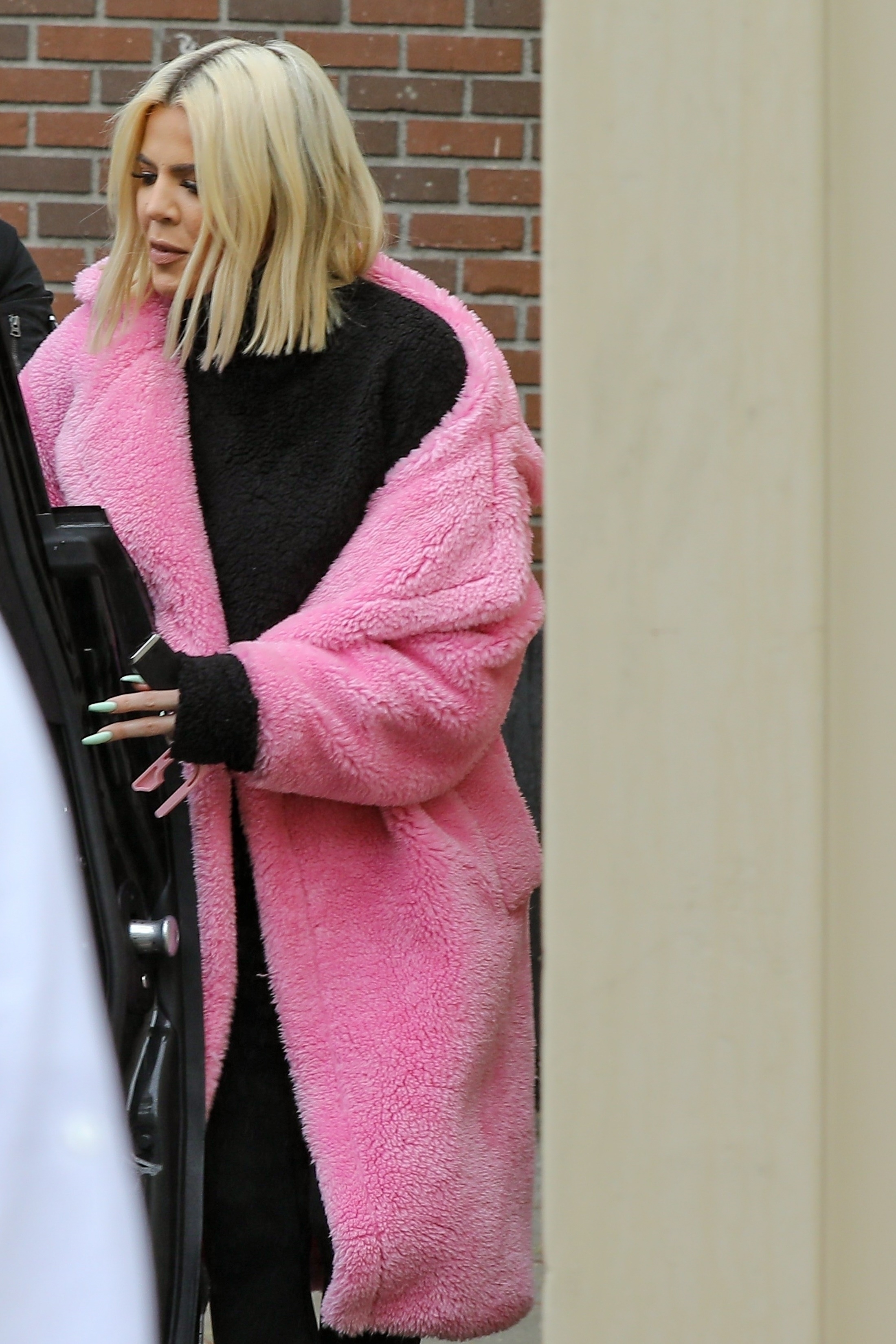 Access_Kardashian_06.jpg