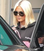 Access_Kardashian_07.jpg