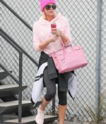 Access_Kardashian_05.jpg
