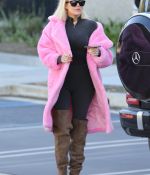 Access_Kardashian_01.jpg