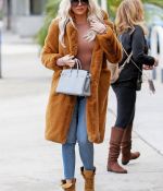 Access_Kardashian_04.jpg