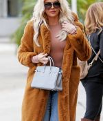 Access_Kardashian_08.jpg