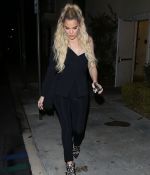 Access_Kardashian_05.jpg