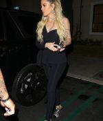 Access_Kardashian_08.jpg