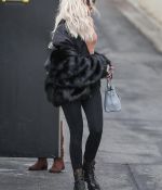 Access_Kardashian_011.jpg