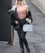 Access_Kardashian_06.jpg