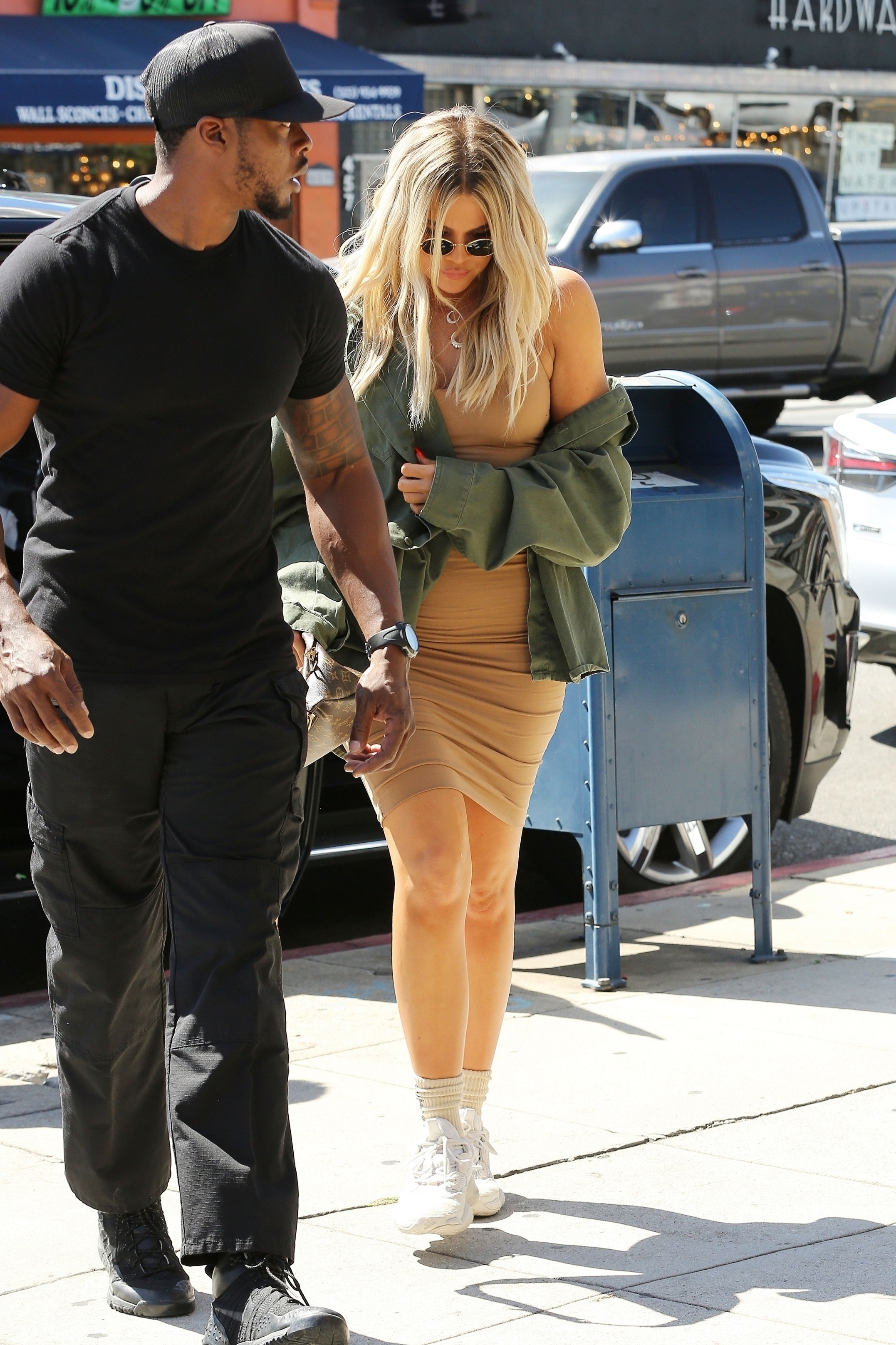 Access_Kardashian_06.jpg