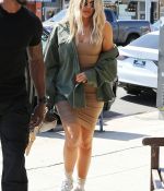 Access_Kardashian_010.jpg