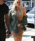 Access_Kardashian_012.jpg