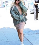 Access_Kardashian_015.jpg