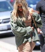 Access_Kardashian_05.jpg