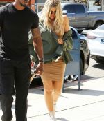 Access_Kardashian_08.jpg