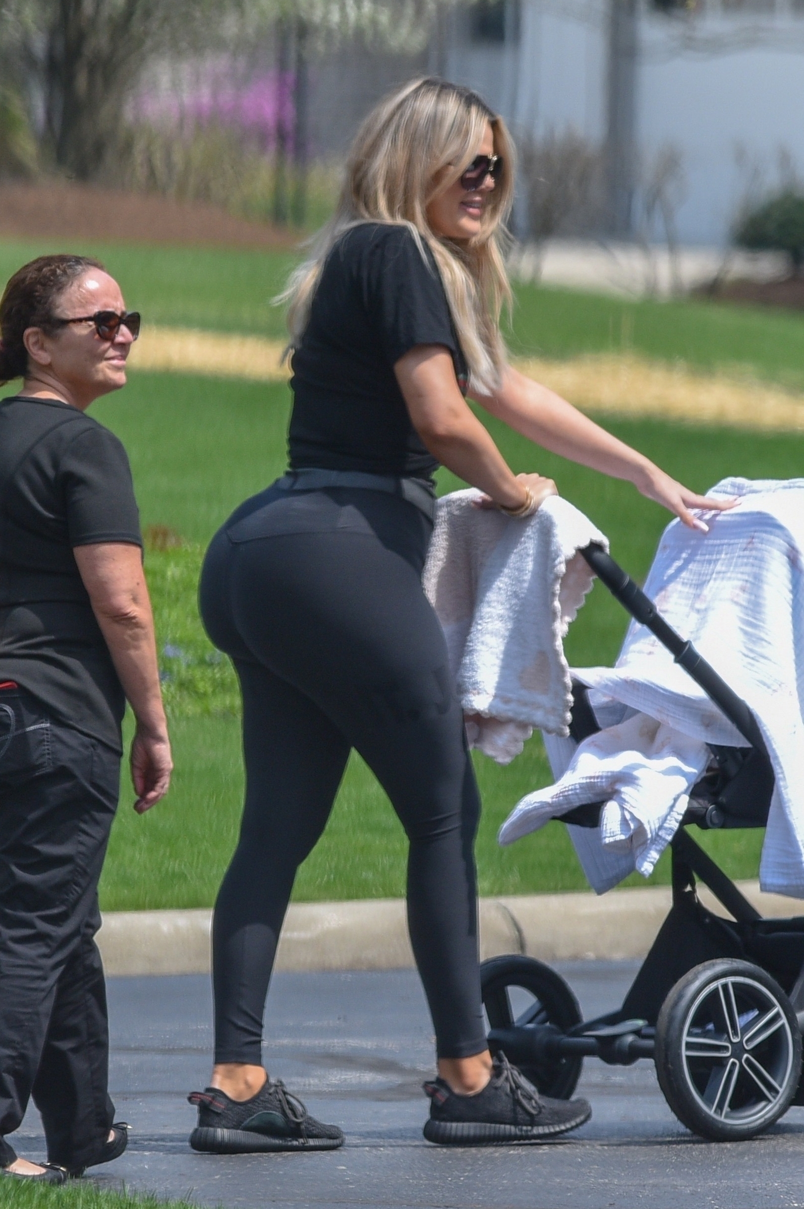 Access_Kardashian_05.jpg
