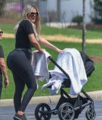 Access_Kardashian_02.jpg