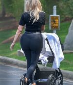 Access_Kardashian_07.jpg
