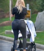Access_Kardashian_09.jpg