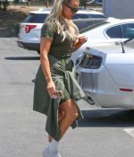 Access_Kardashian_03.jpg