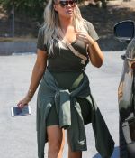 Access_Kardashian_05.jpg