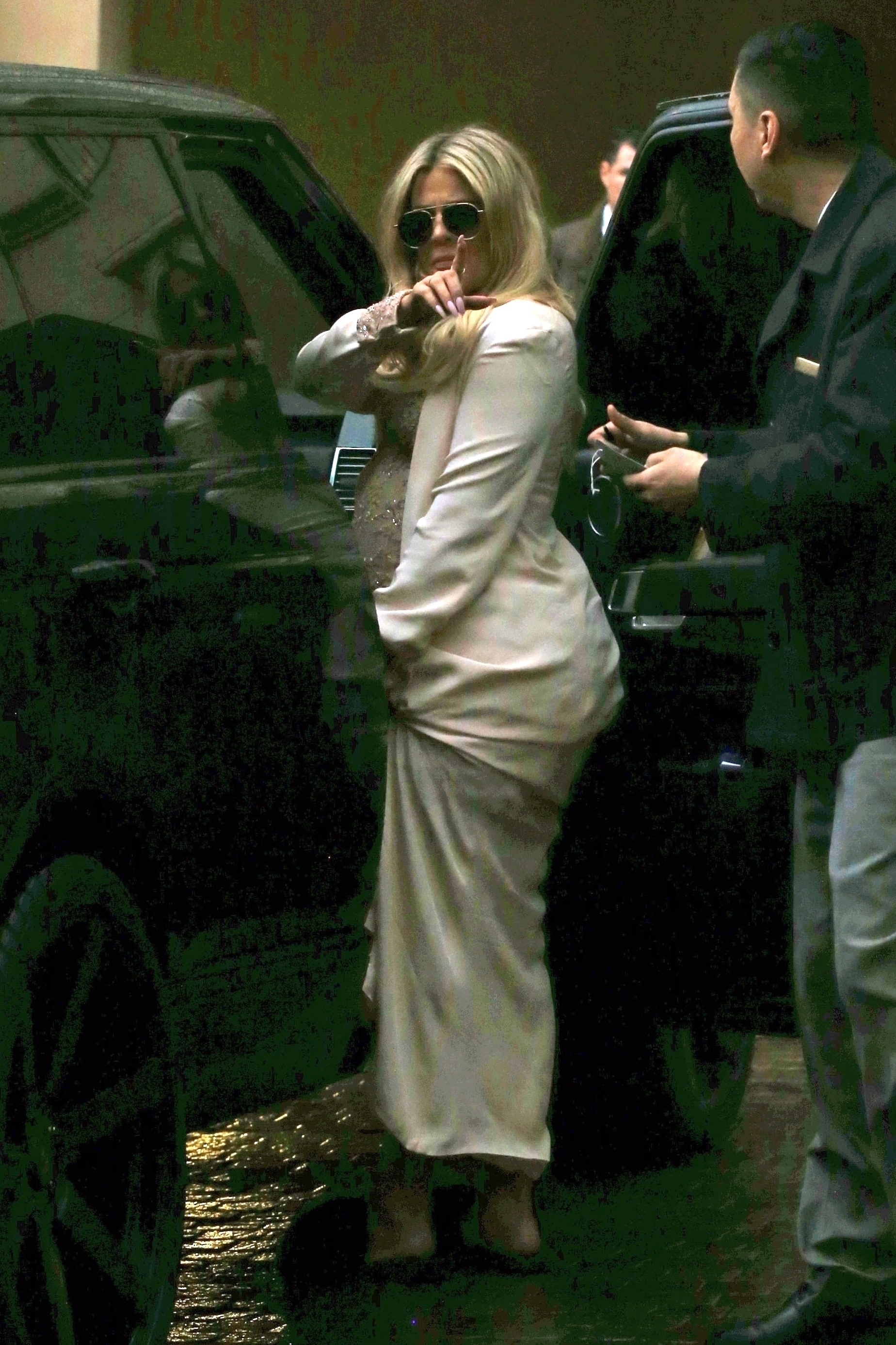 Access_Kardashian_03.jpg